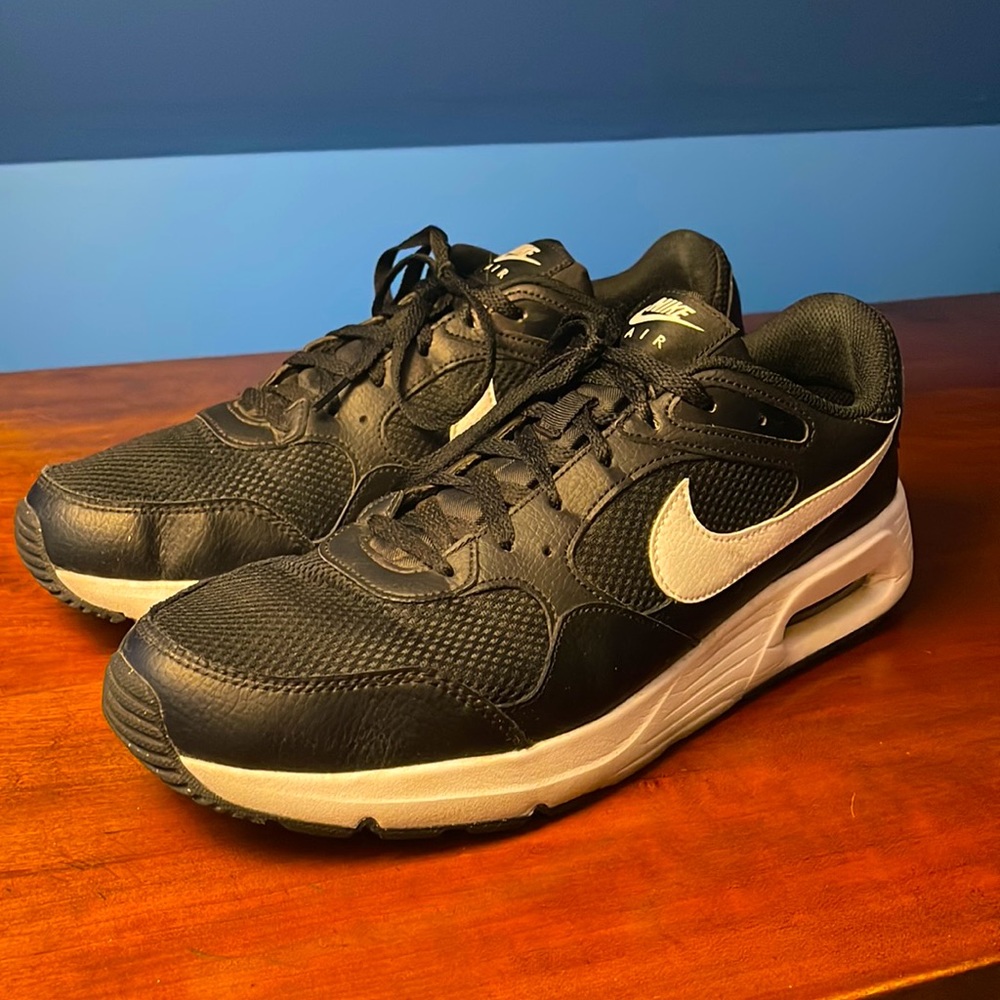 Black Nike AirMax - Size 13 - Near New!